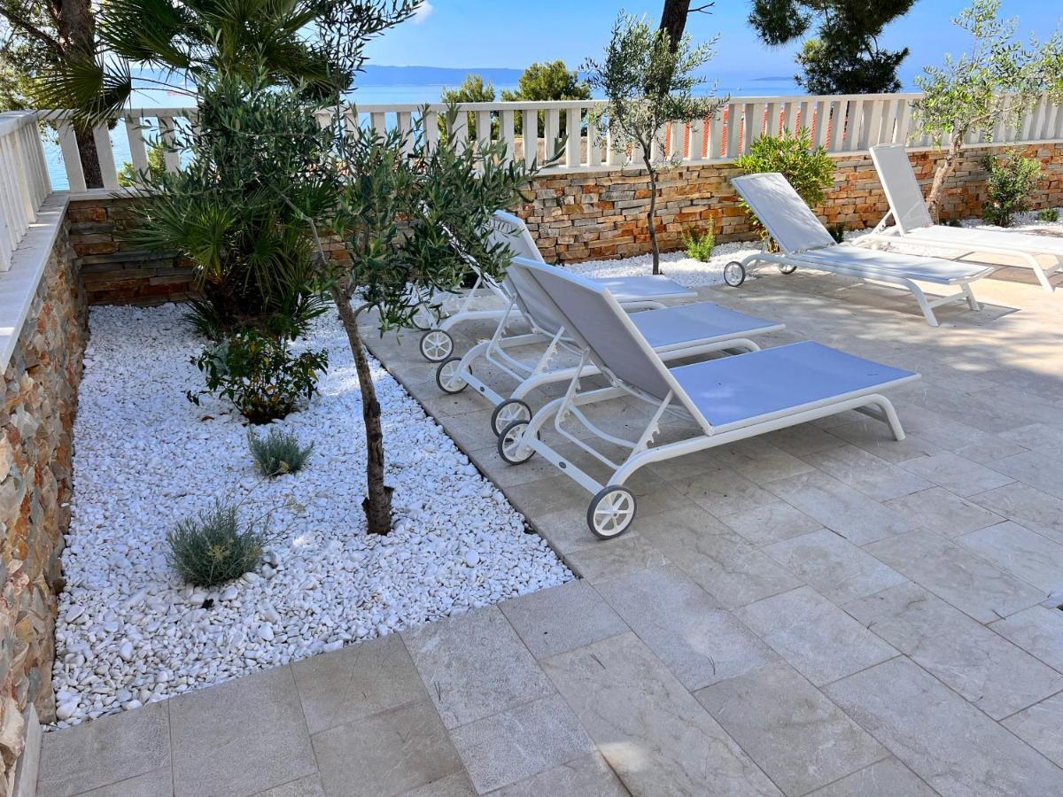 Luxury Beachfront Villa Carlisa Ciovo Exterior photo