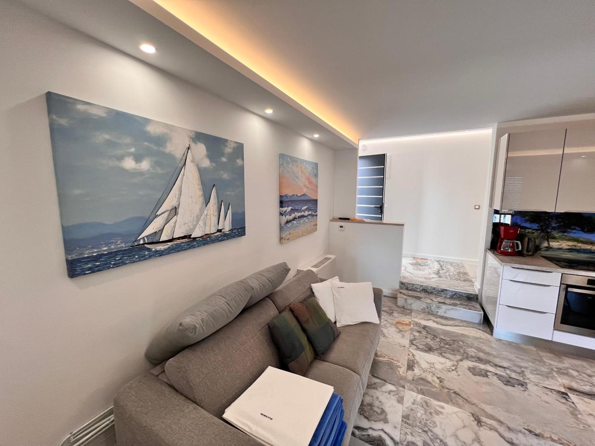 Luxury Beachfront Villa Carlisa Ciovo Exterior photo