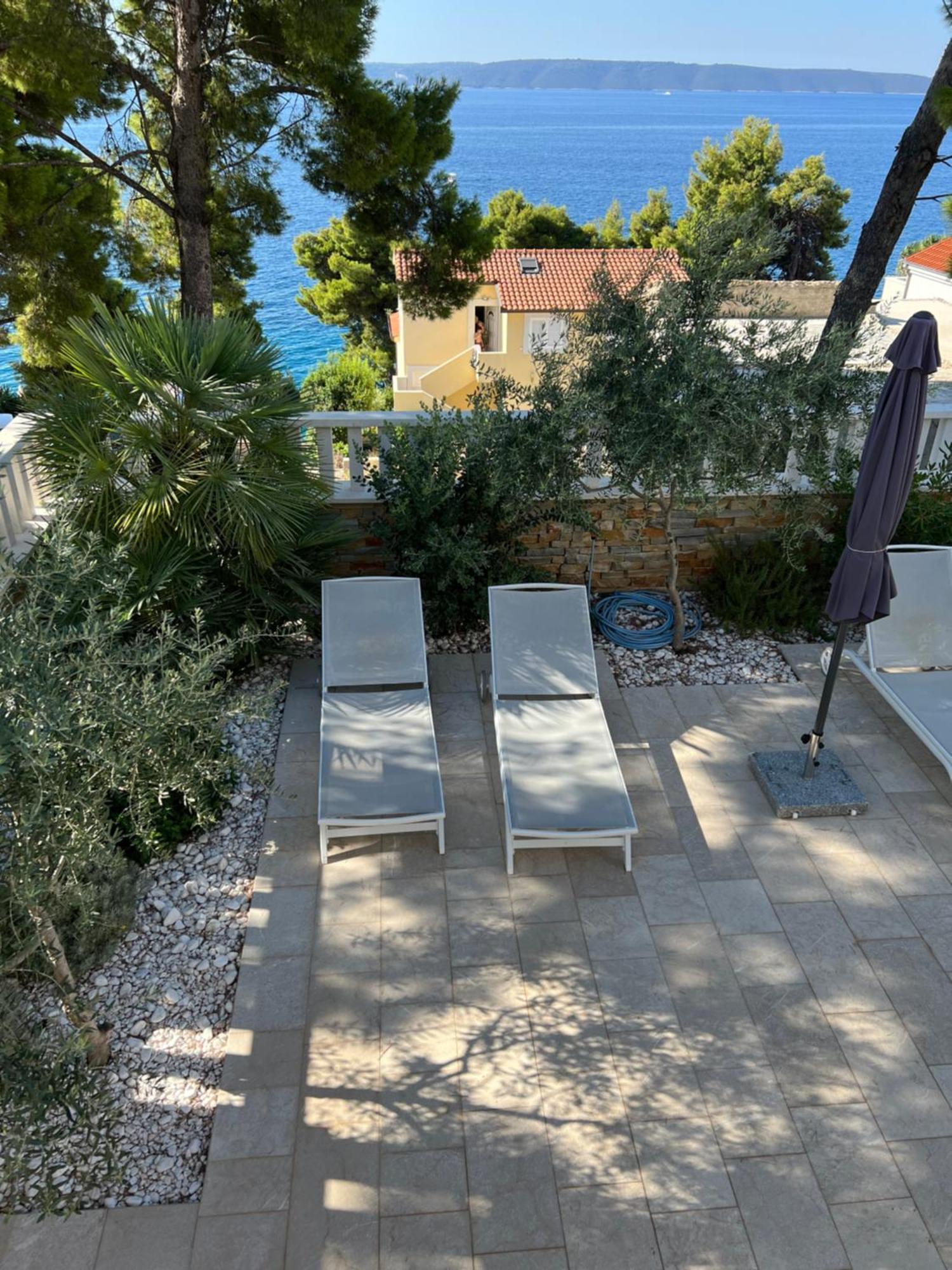 Luxury Beachfront Villa Carlisa Ciovo Exterior photo